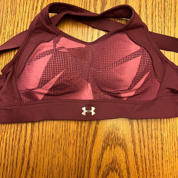 Under Armor Sports Bra - Picture 1 of 3